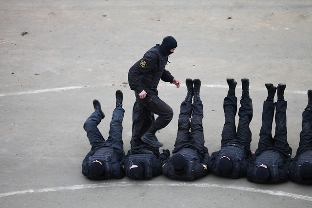 Cảnh sát đặc nhiệm Nga trình diễn tại Intepolitex-2012